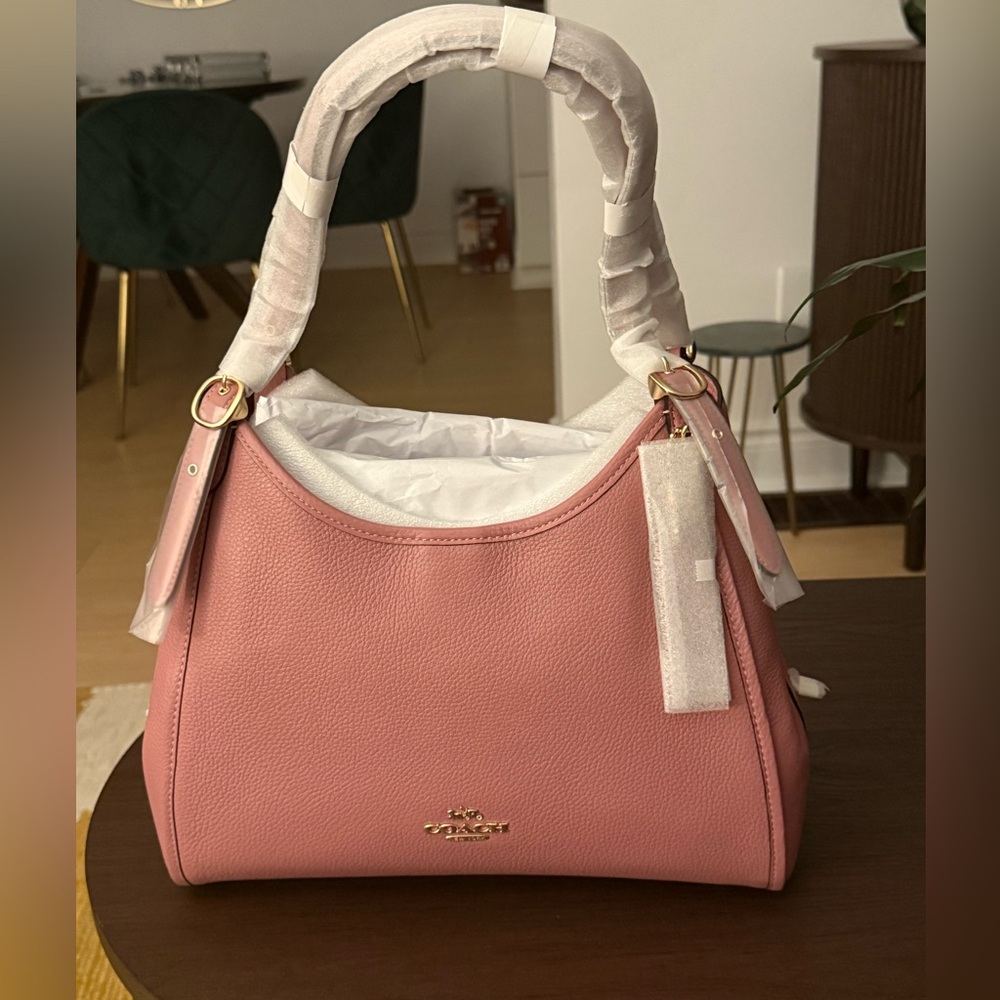 ERIN SHOULDER BAG
Color: IM/Peony